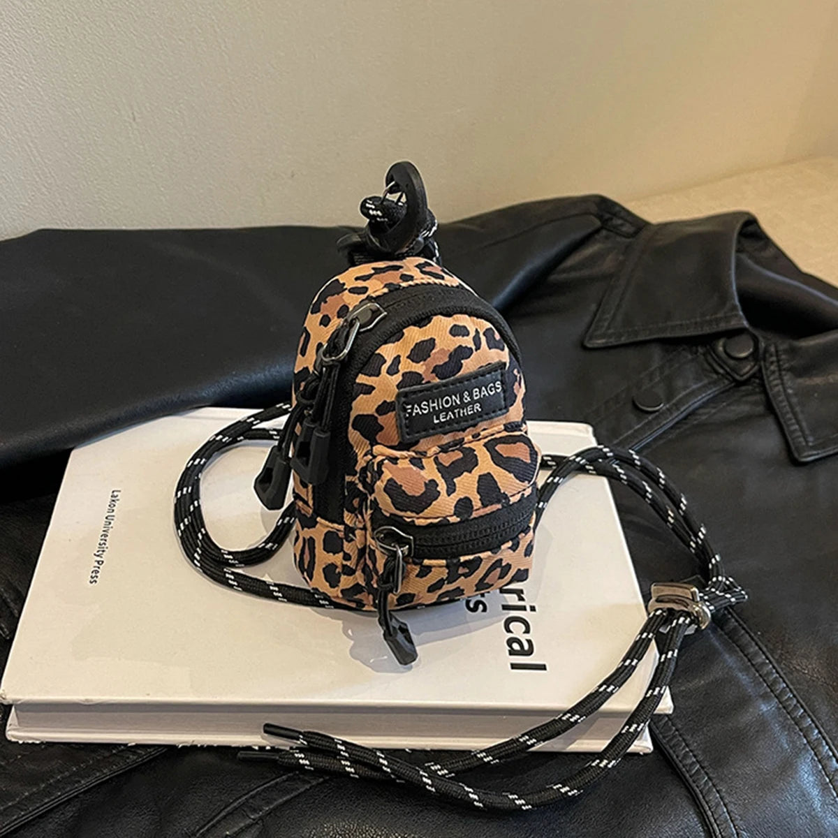 Fashion 1PC Korean-style Mini Outdoor Coin Purse, Exquisite Ladies' Single-shoulder Bag, Travel Headphones, Storage Coin Purse
