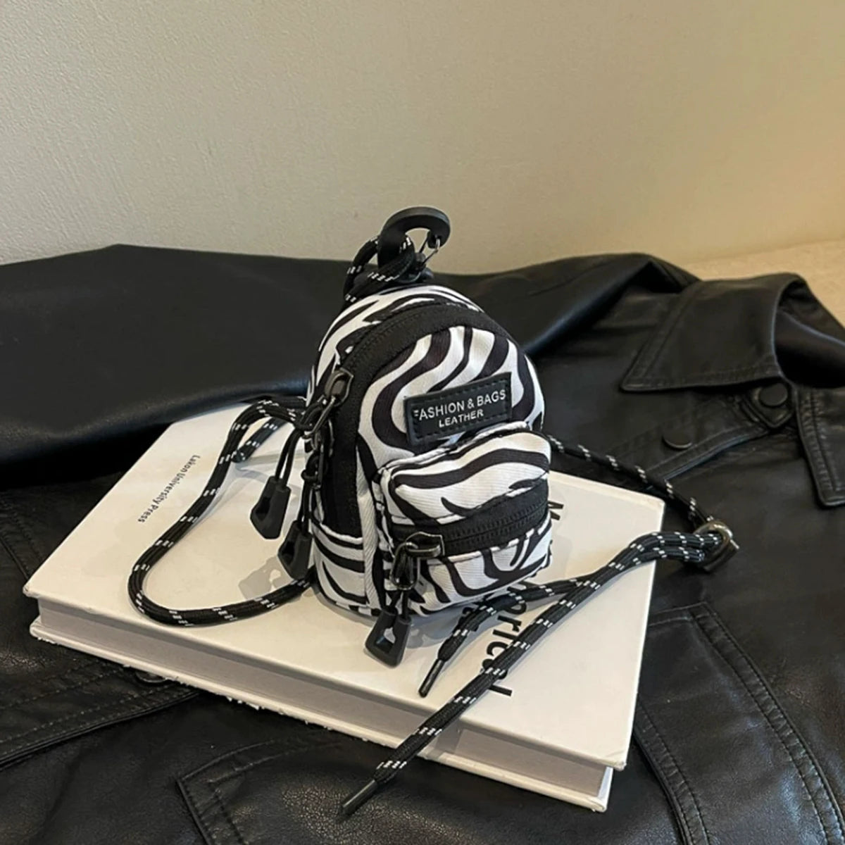 Fashion 1PC Korean-style Mini Outdoor Coin Purse, Exquisite Ladies' Single-shoulder Bag, Travel Headphones, Storage Coin Purse
